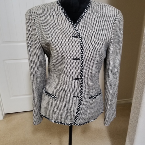 Vintage Ellen Tracy Tweed Suit - Picture 11 of 11